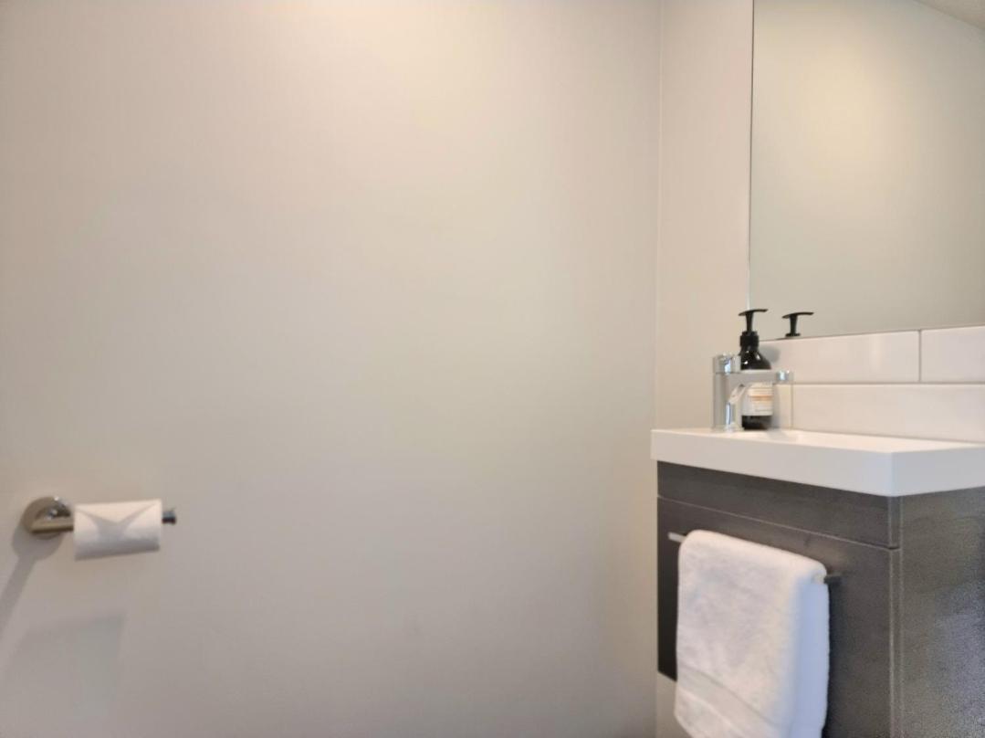 Villa Addington Townhouse With Carpark 8Mins Walk To Hagley Park South à Christchurch Chambre photo